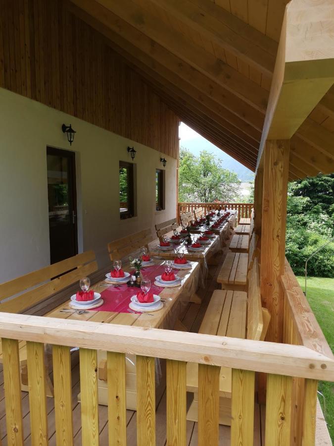 Hotel Turisticna Kmetija Zgornji Zavratnik Luče Exterior foto