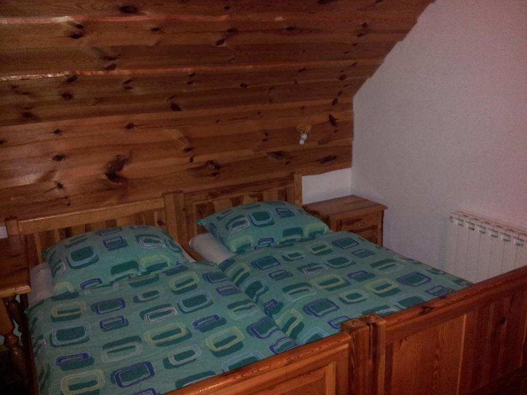 Hotel Turisticna Kmetija Zgornji Zavratnik Luče Exterior foto